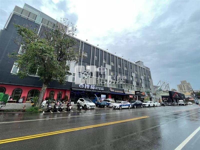 西屯黎明商圈角間收租透店房屋室內格局與周邊環境