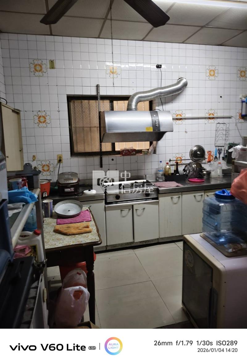 光榮國中大面寬活路透天房屋室內格局與周邊環境