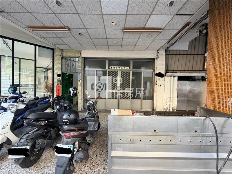 中國醫大德街熱鬧店住房屋室內格局與周邊環境