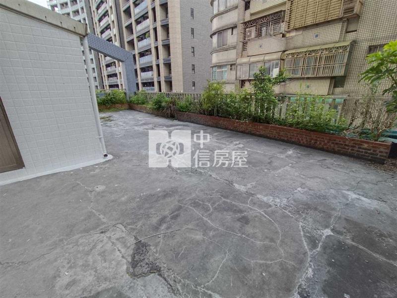 海華~凱薩宮廷大露臺4房車房屋室內格局與周邊環境
