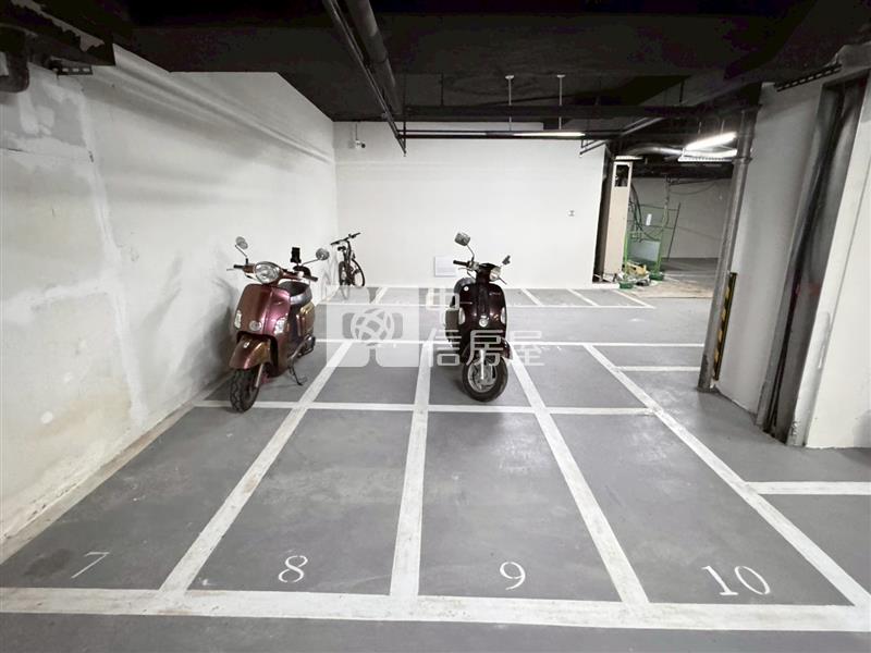 進士樓A棟輕豪宅1+1房平車房屋室內格局與周邊環境