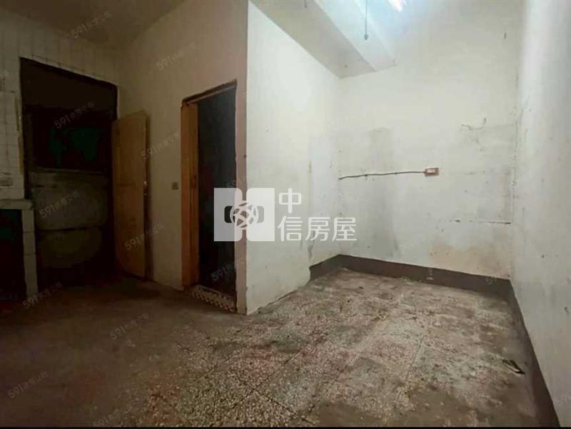 平鎮近66南勢新光路低價透天房屋室內格局與周邊環境