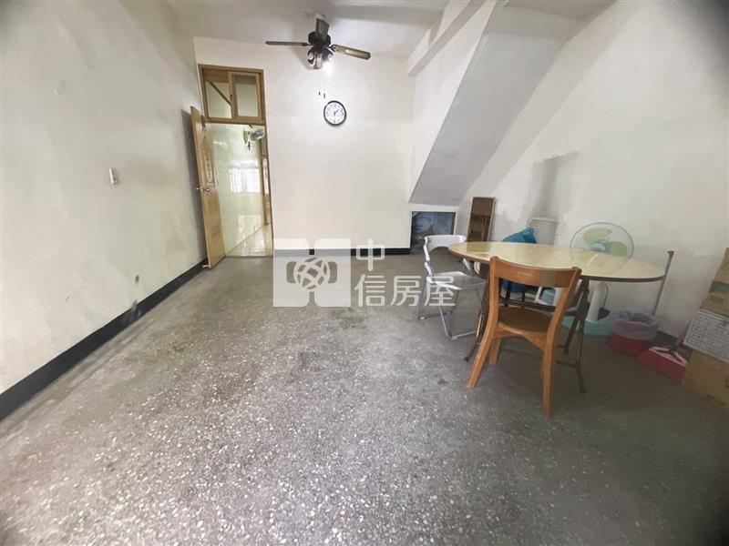 近內壢工業區/內壢國中旁透天店面住家房屋室內格局與周邊環境