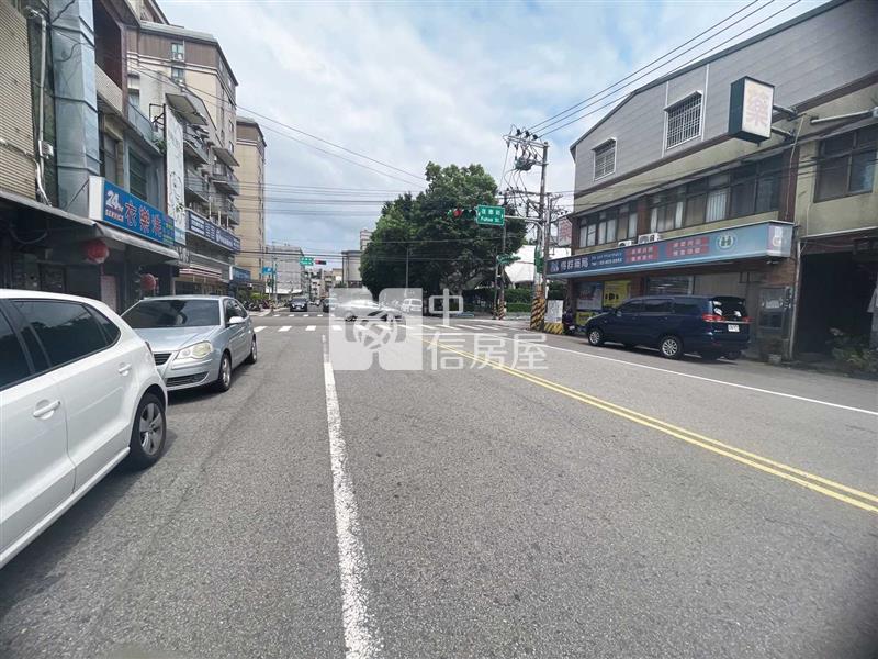 近內壢工業區/內壢國中旁透天店面住家房屋室內格局與周邊環境
