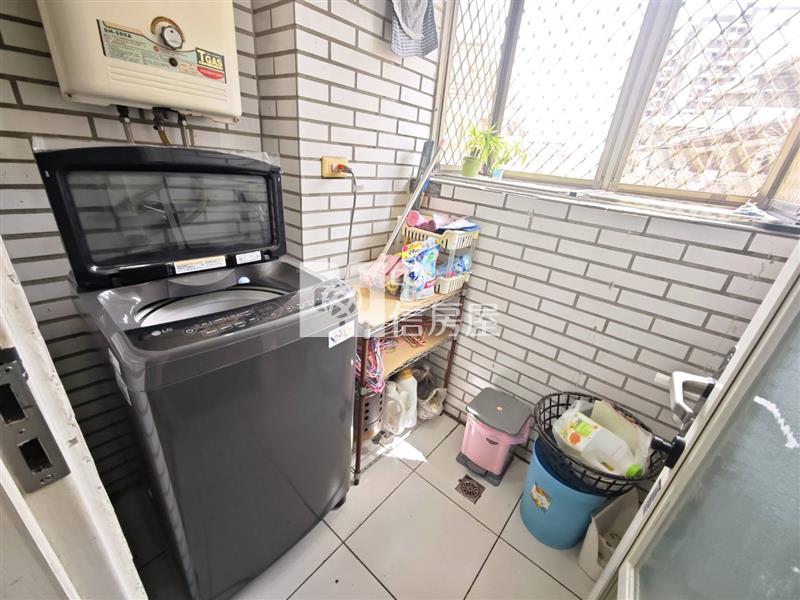 大里陽光低總價三房兩衛+車位房屋室內格局與周邊環境