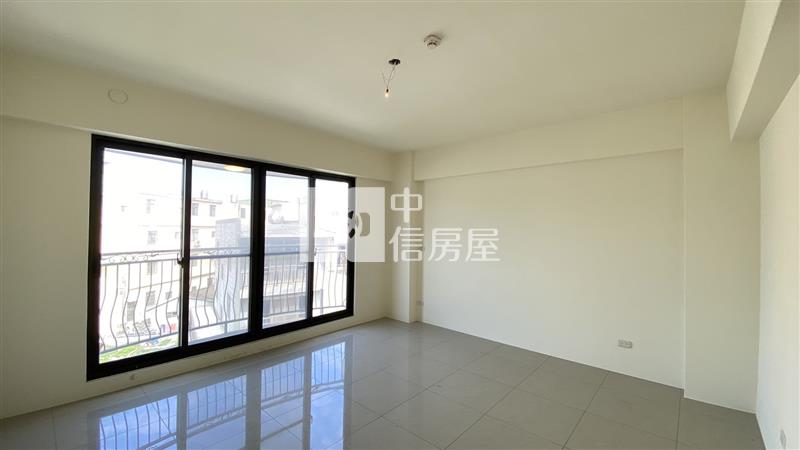 烏日高鐵特區全新別墅房屋室內格局與周邊環境
