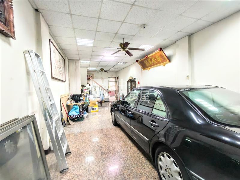太平*福客盈門*百坪黃金大店面房屋室內格局與周邊環境