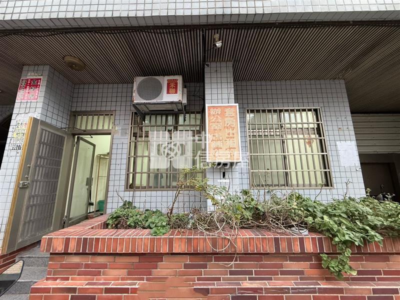 美崙海頓一樓優質店面房屋室內格局與周邊環境