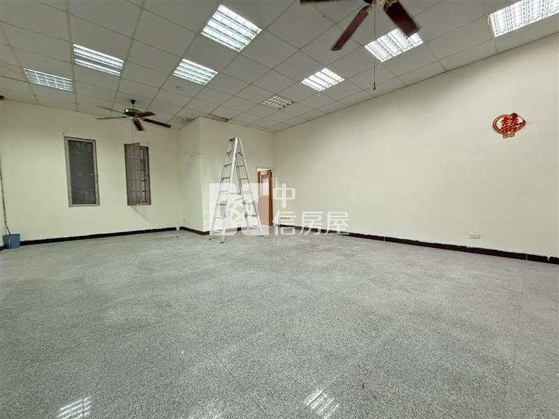 美崙海頓一樓優質店面房屋室內格局與周邊環境