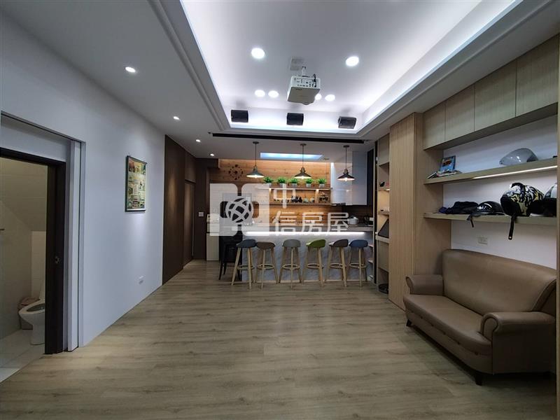 南科LM重劃區/雙面臨路/朝南美車墅房屋室內格局與周邊環境
