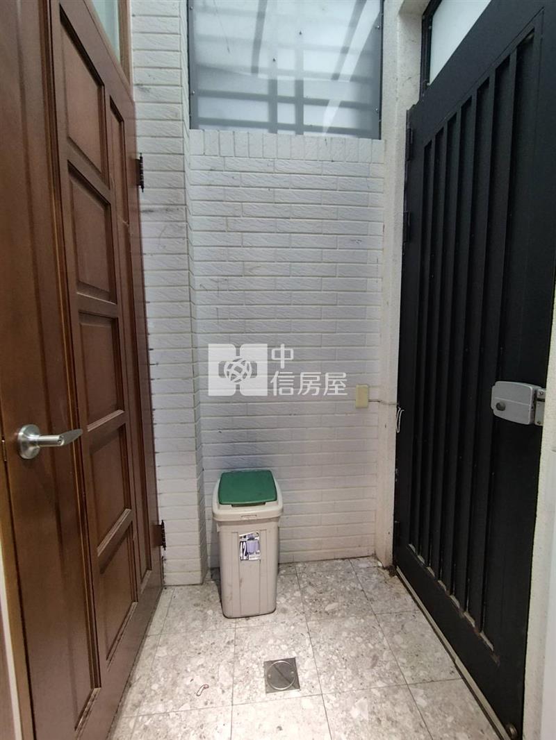 南科LM重劃區/雙面臨路/朝南美車墅房屋室內格局與周邊環境