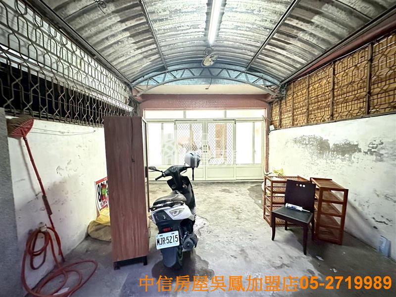 柳子林車庫美別墅房屋室內格局與周邊環境