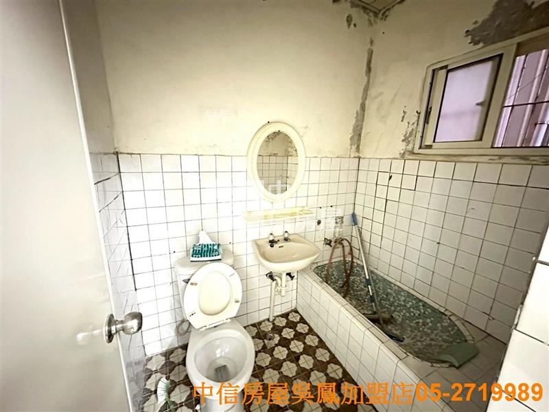 柳子林車庫美別墅房屋室內格局與周邊環境