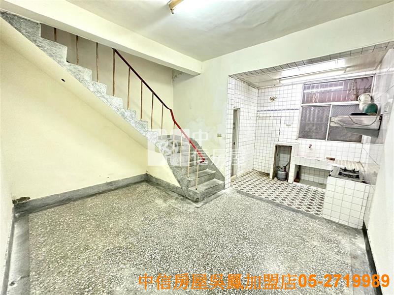 柳子林車庫美別墅房屋室內格局與周邊環境