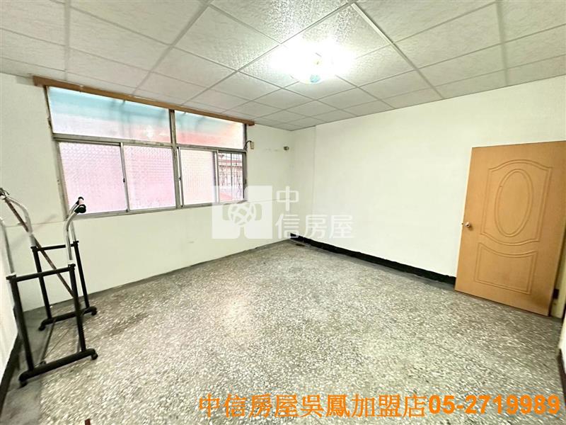 柳子林車庫美別墅房屋室內格局與周邊環境