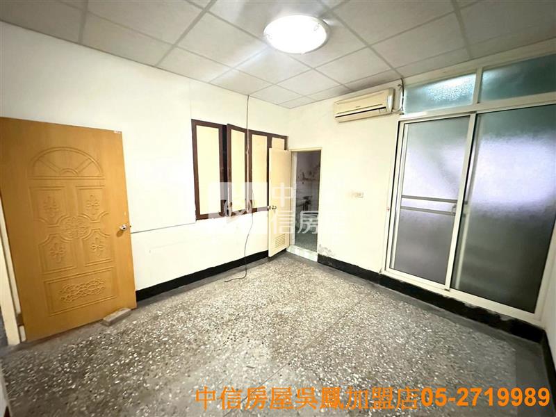 柳子林車庫美別墅房屋室內格局與周邊環境