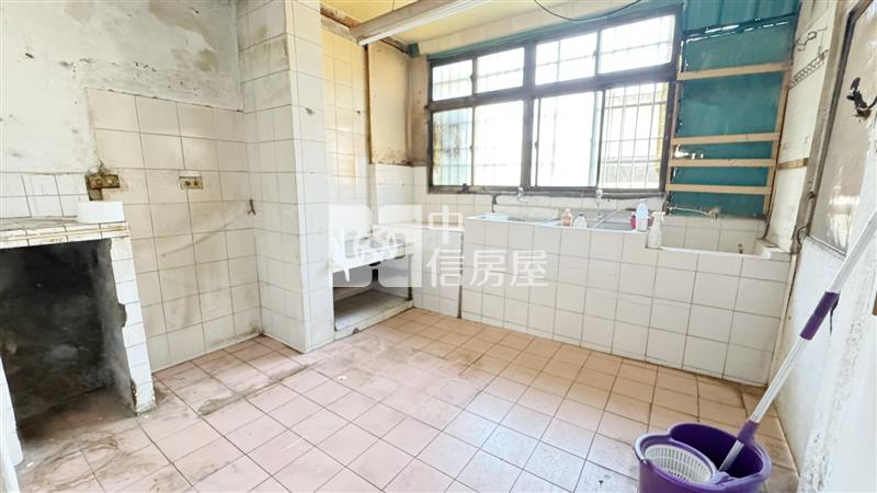 【安家】近林森國小兩房公寓房屋室內格局與周邊環境