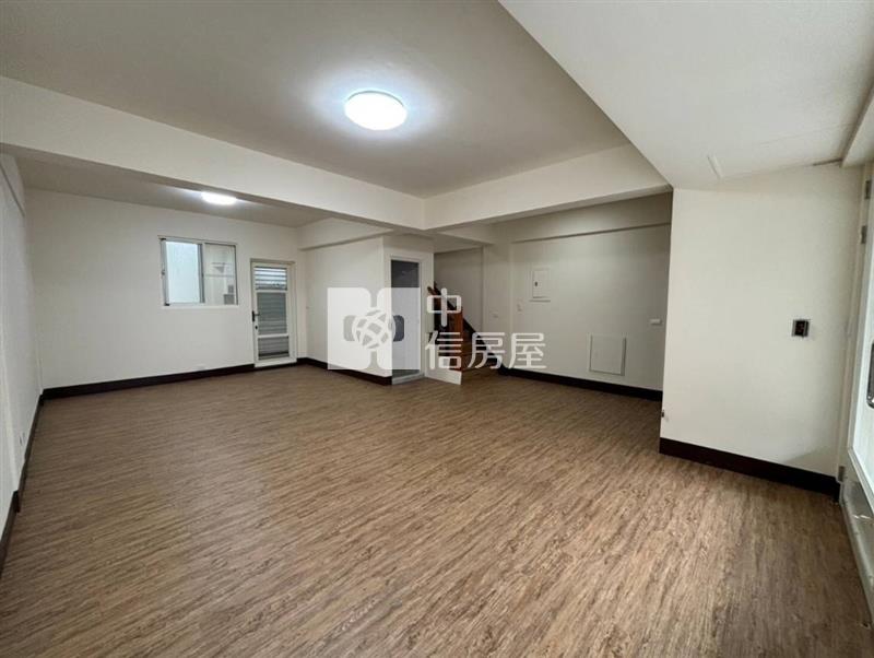 潮州文教區面寬超優質車墅房屋室內格局與周邊環境