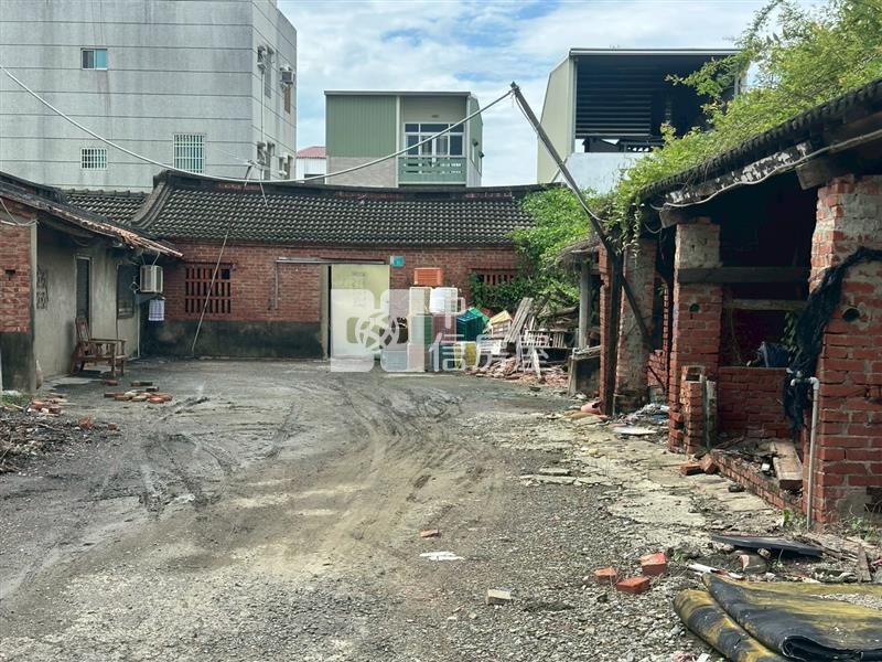 城東商圈旁靜巷持分建地房屋室內格局與周邊環境