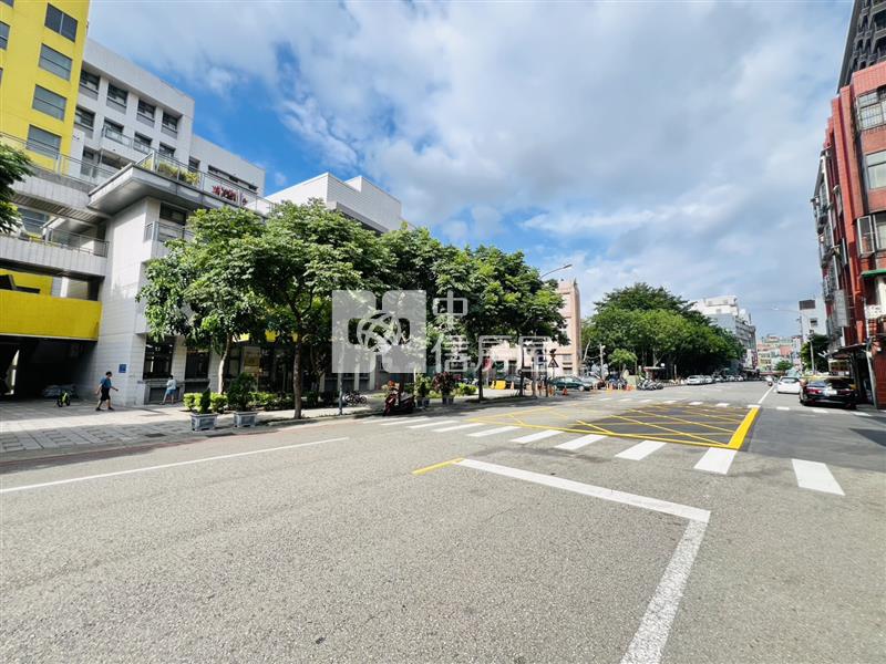 鑫聖中信-內壢火車站三角窗收租透天房屋室內格局與周邊環境