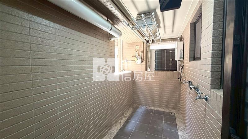 晴綻花園軍功商圈高樓三房平車房屋室內格局與周邊環境