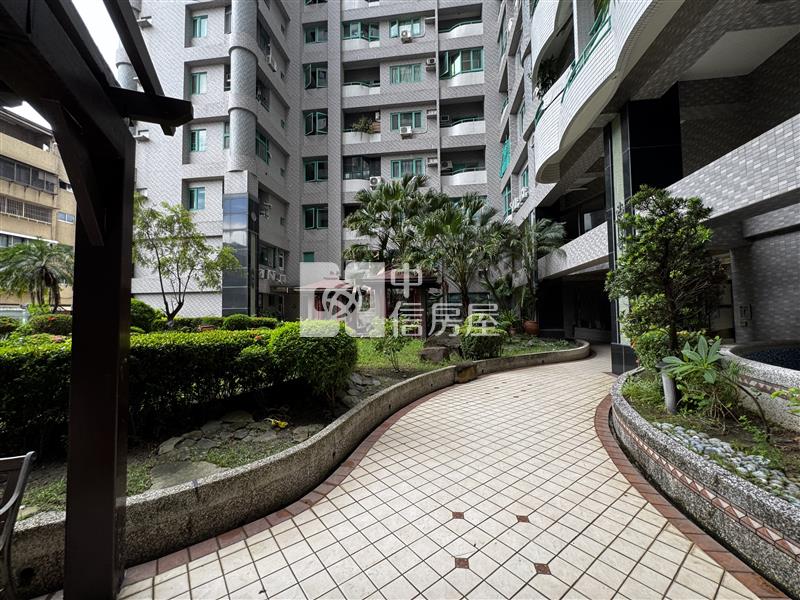 都市麗晶翻新美二房平車房屋室內格局與周邊環境