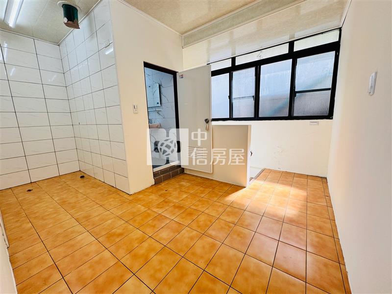 南投虎山路超值店住房屋室內格局與周邊環境