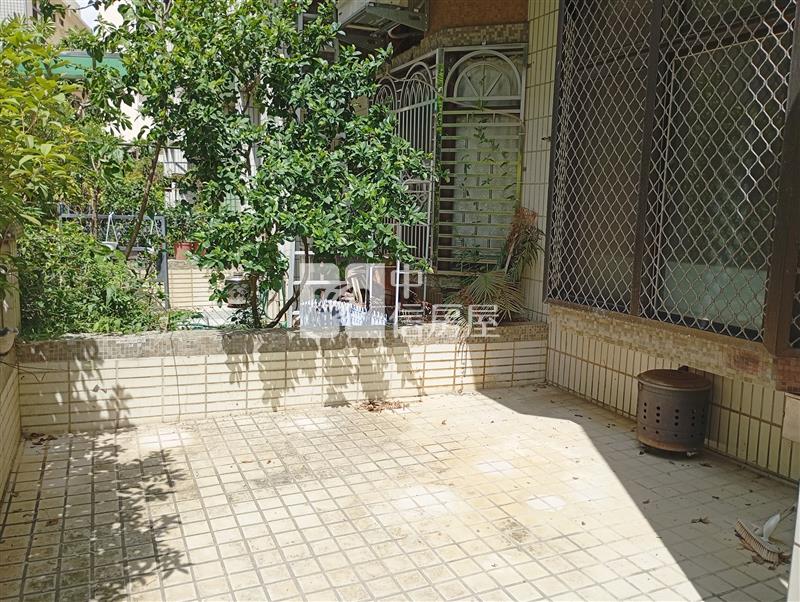 (書香畫境)烏日光德國中旁庭院美墅房屋室內格局與周邊環境