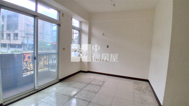 新橫濱商圈/北二高德育學院旁米蘭透天店住(二)房屋室內格局與周邊環境