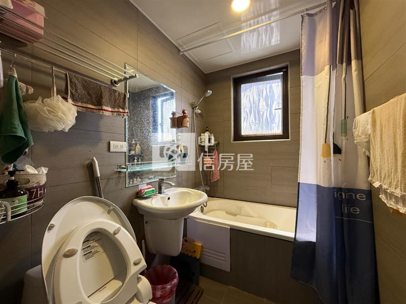 中壢過嶺景觀3房+雙平面車位~近好市多房屋室內格局與周邊環境