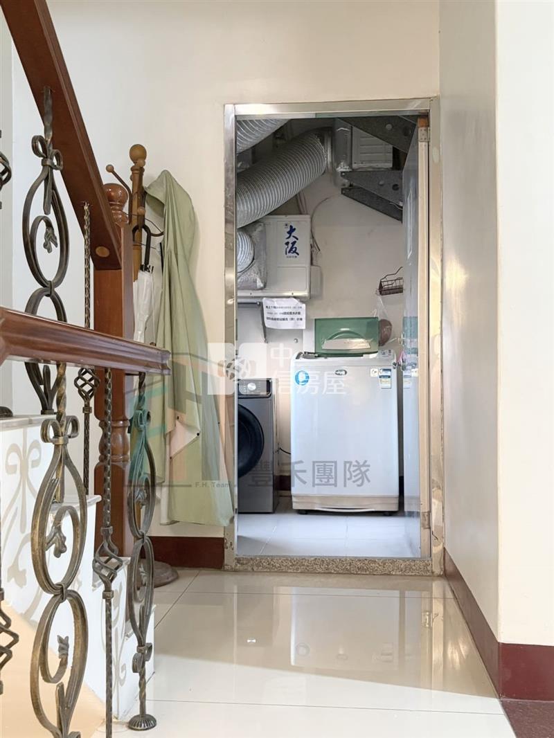 【豐禾】內壢後站三角窗店面+23間套房房屋室內格局與周邊環境