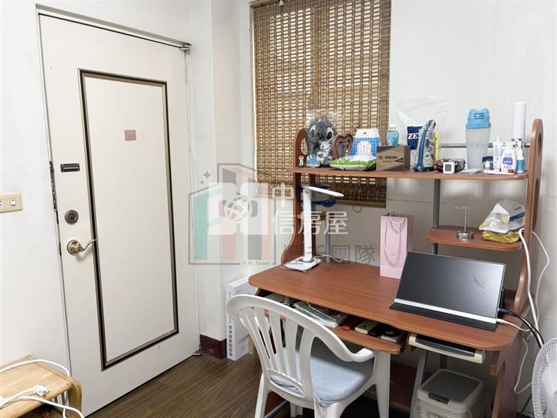 【豐禾】內壢後站三角窗店面+23間套房房屋室內格局與周邊環境