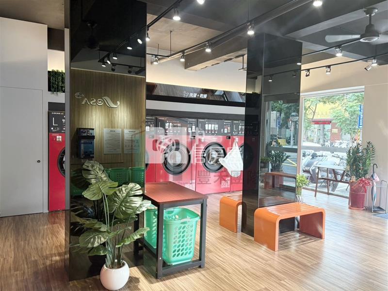 【豐禾】內壢後站三角窗店面+23間套房房屋室內格局與周邊環境