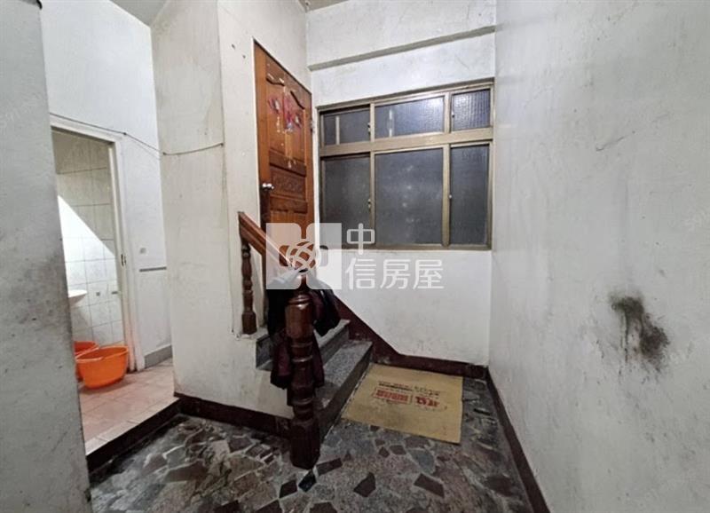 內壢前站商圈可營業透天房屋室內格局與周邊環境