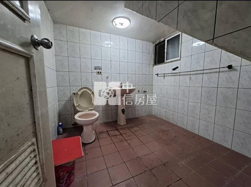 內壢前站商圈可營業透天房屋室內格局與周邊環境