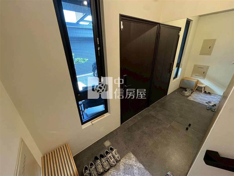 草漯國中前院車庫別墅房屋室內格局與周邊環境