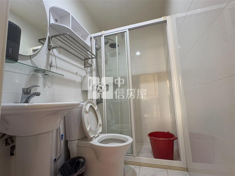 龍潭聖亭路【春紅龍歡喜 】2房雙衛浴 室內使用空間25.66坪房屋室內格局與周邊環境