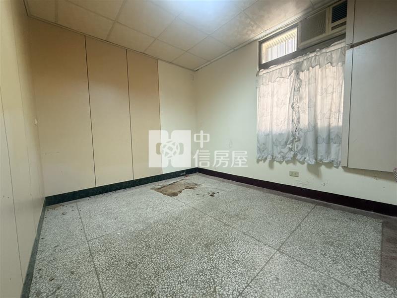 (專任)吉安南埔邊間低總價透天房屋室內格局與周邊環境