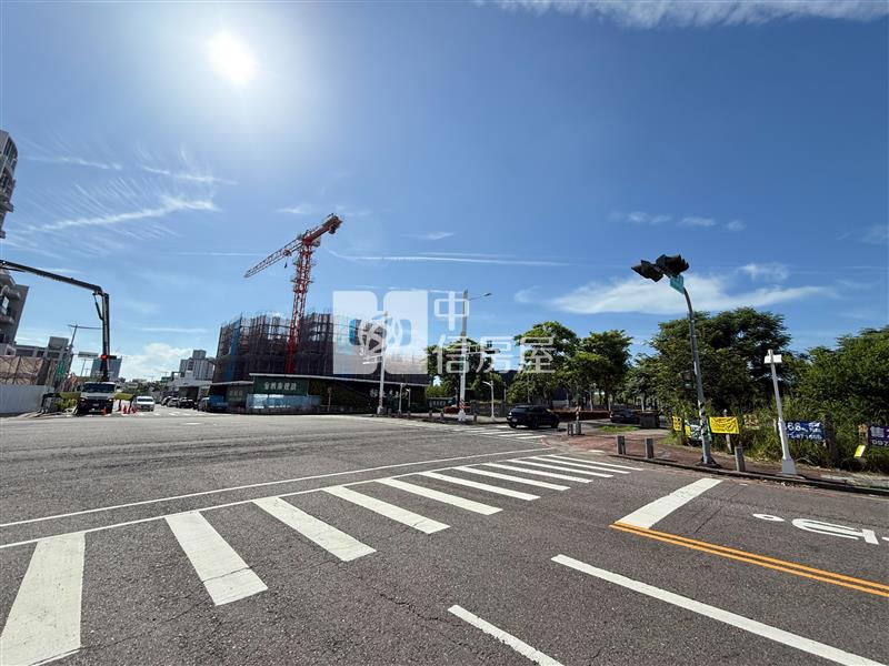 14期正20米路朝南商五建地（專任）房屋室內格局與周邊環境
