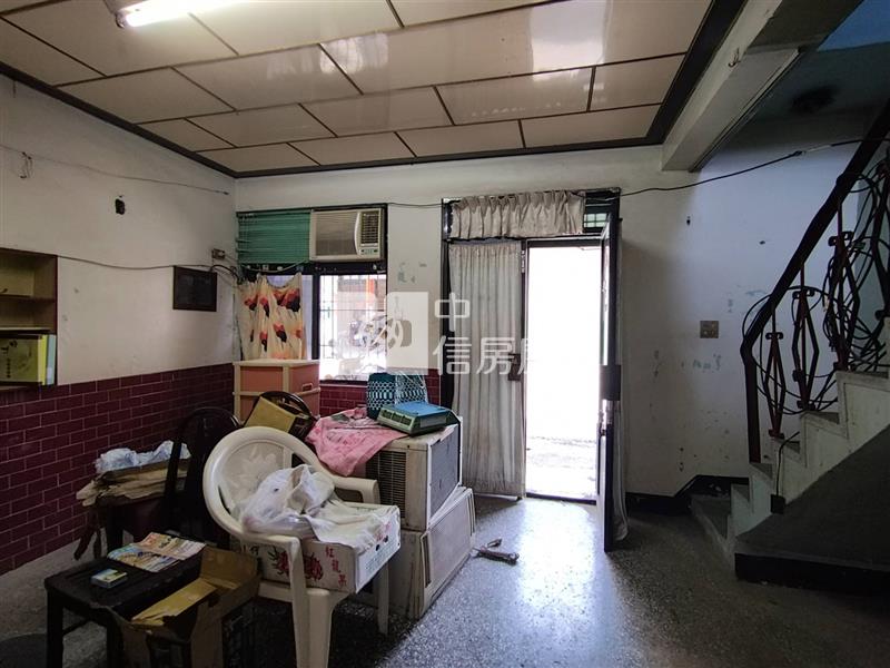 佳里延平路靜巷透天房屋室內格局與周邊環境