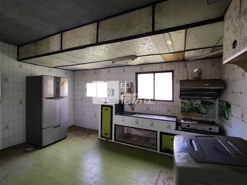 佳里延平路靜巷透天房屋室內格局與周邊環境