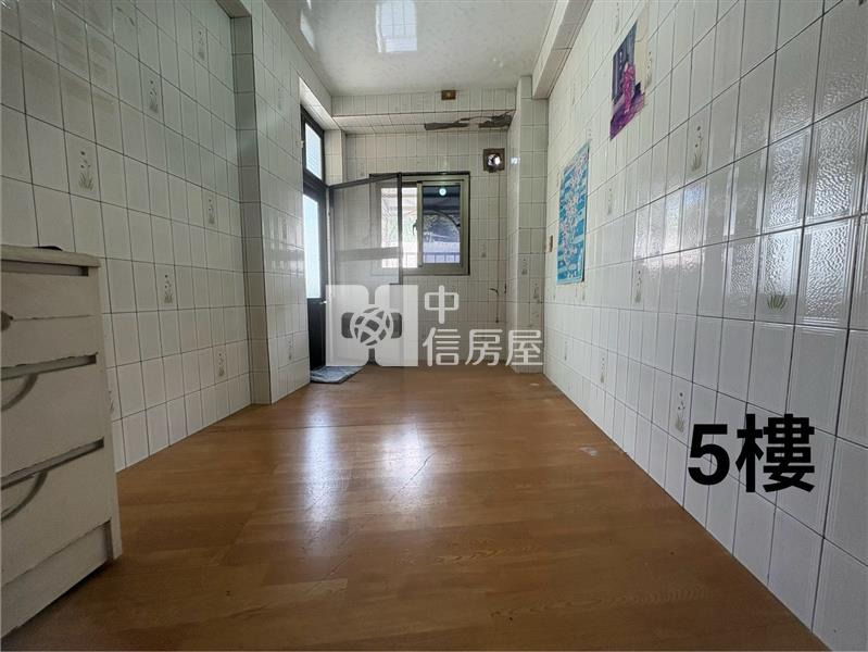 基隆夜市公寓大坪數好利用房屋室內格局與周邊環境