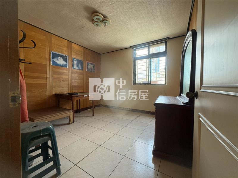 基隆夜市公寓大坪數好利用房屋室內格局與周邊環境
