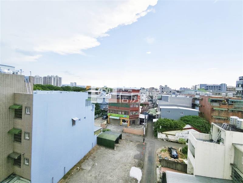忠貞市場全新電梯精緻美2房房屋室內格局與周邊環境