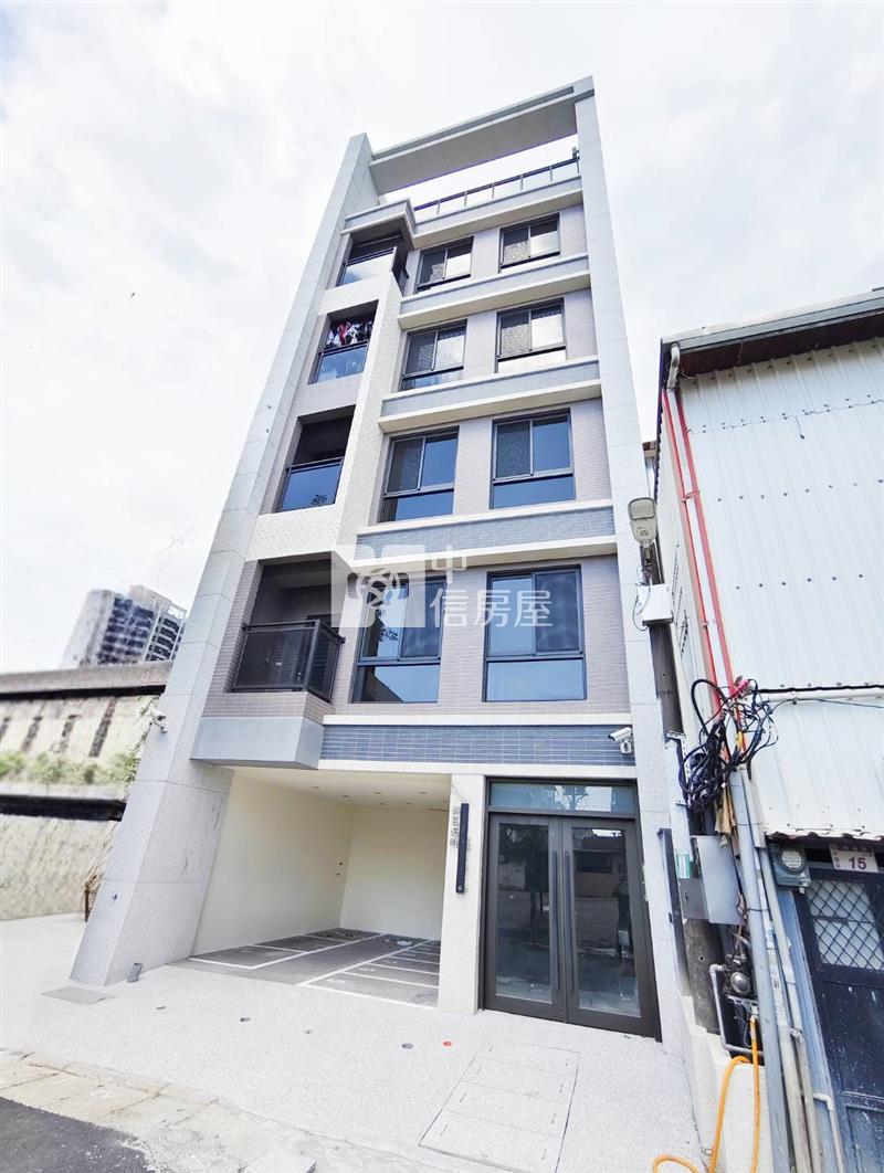 忠貞市場全新電梯精緻美2房房屋室內格局與周邊環境