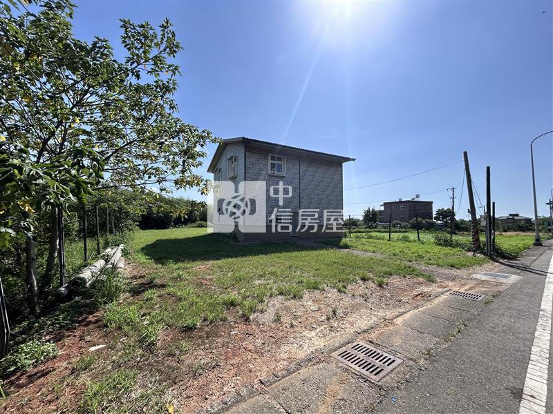 觀音６６快速道路旁合法農舍房屋室內格局與周邊環境