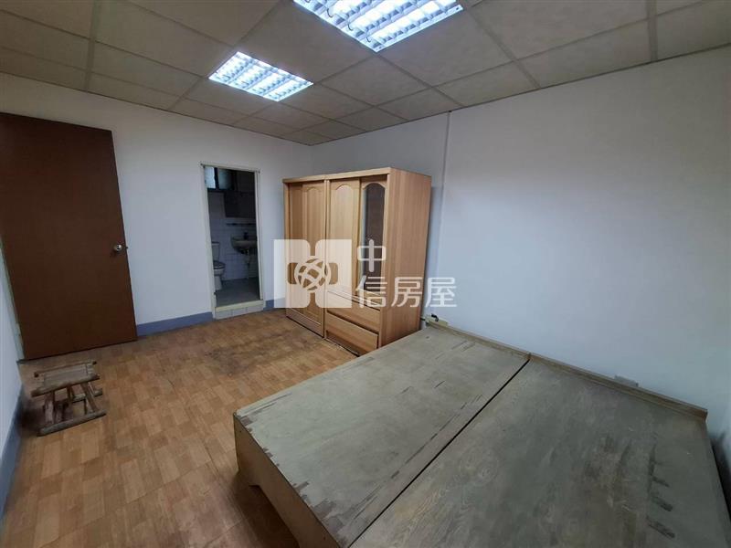 苓雅國中忠孝夜市公寓2樓房屋室內格局與周邊環境