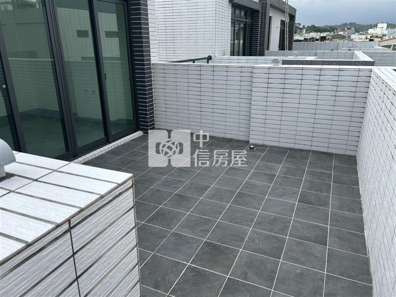 竹崎雅築車庫別墅房屋室內格局與周邊環境