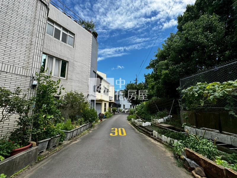 平鎮北商孝親整新透天房屋室內格局與周邊環境