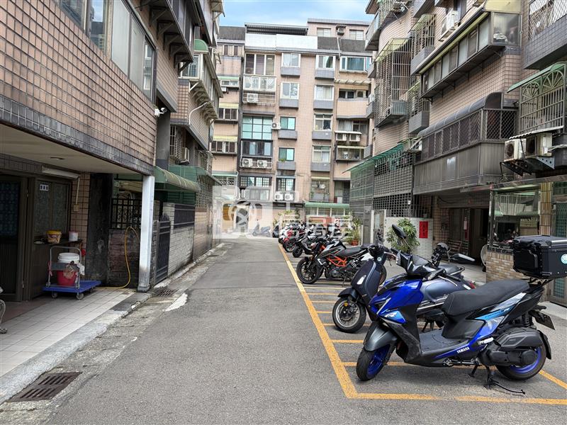文化國小3房車房屋室內格局與周邊環境